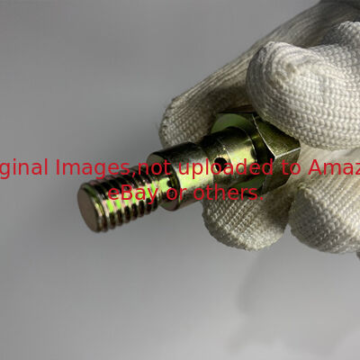 Çim Biçme Makinesi Parçaları Cıvatası GET11371 Deere 180C 220C Yeşiller Biçme Makinesine Uyar