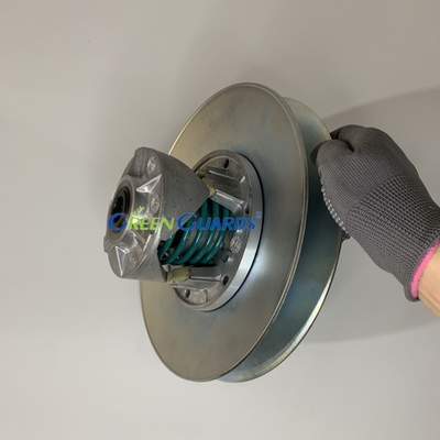 Çim biçme makinesinin parçaları Transaksel tahrikli debriyaj GAM138649 Deere Gator Uygulama Aracına uymaktadır