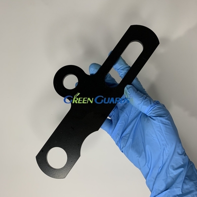 Çim biçme makinesinin parçaları Arka silindir kılavuz bandı GTCU23550 Fits Deere Hafif Fairway biçme makinesini