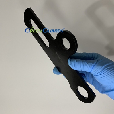 Çim biçme makinesinin parçaları Arka silindir kılavuz bandı GTCU23550 Fits Deere Hafif Fairway biçme makinesini