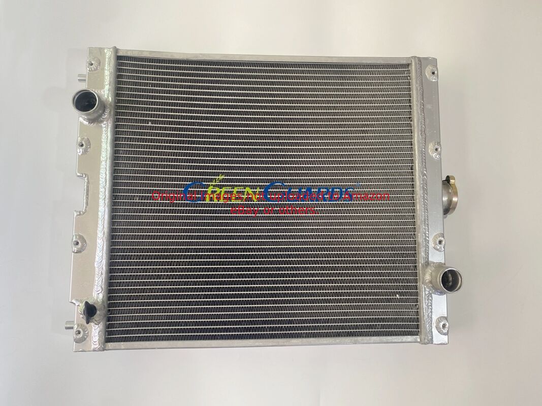 Çim Biçme Makinesi Parçaları Radyatör GLVA12637 Deere Hafif Çim Biçme Makinesine Uyar